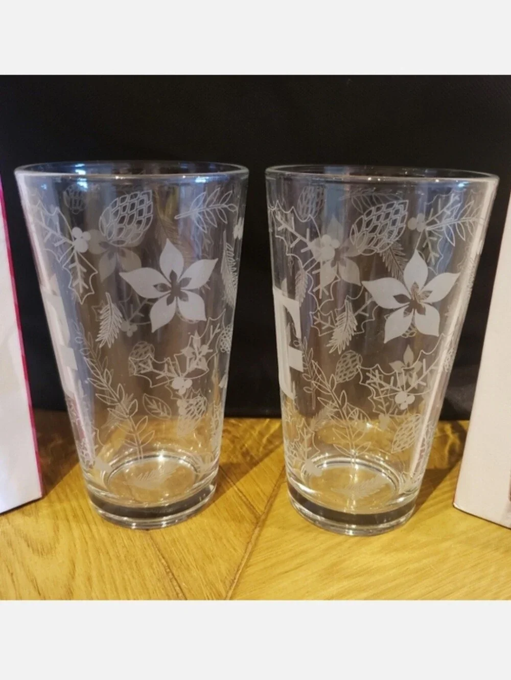 🎁 Set of 2 T-Mobile Holiday Collectible Etched 16oz Glasses (2023) NEW!